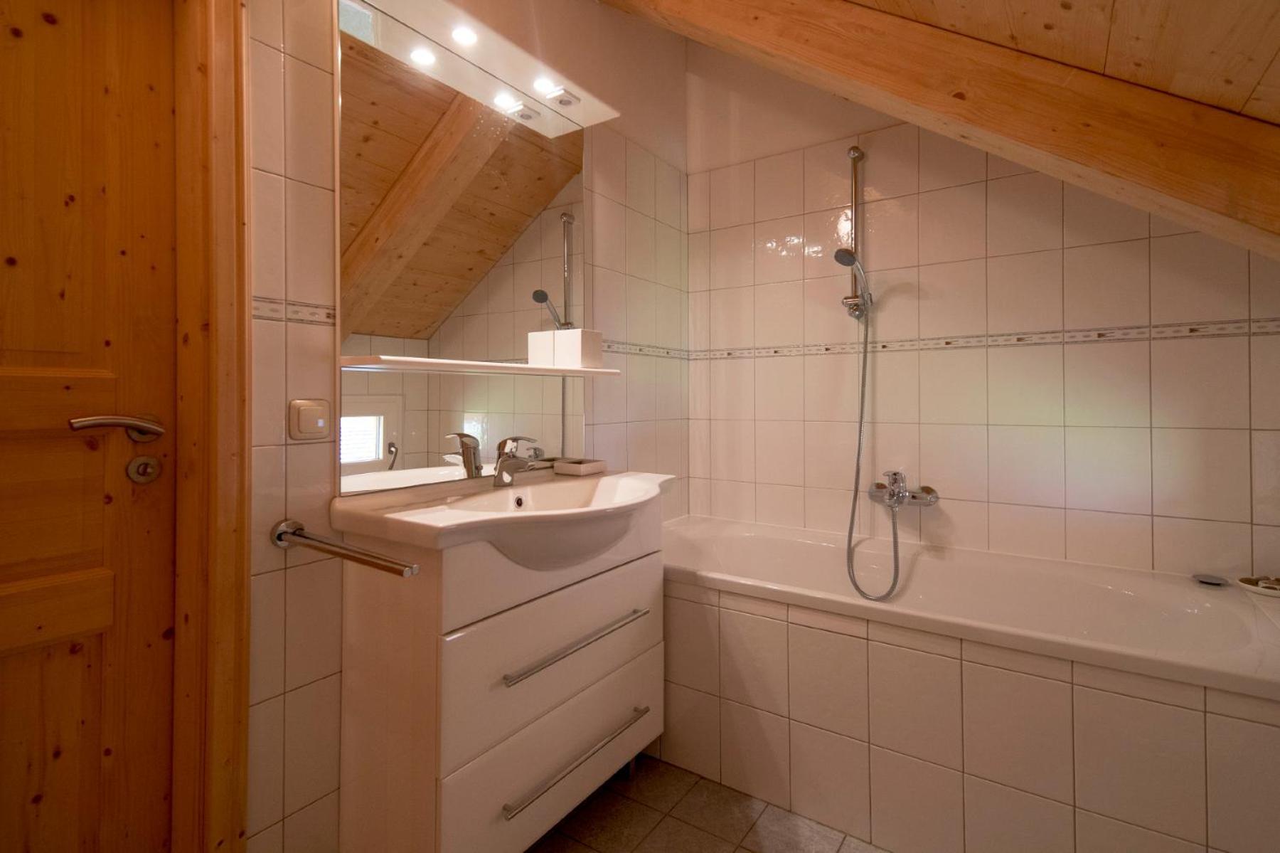 Almdorf Stadl By Alps Resorts Stadl an der Mur Bagian luar foto